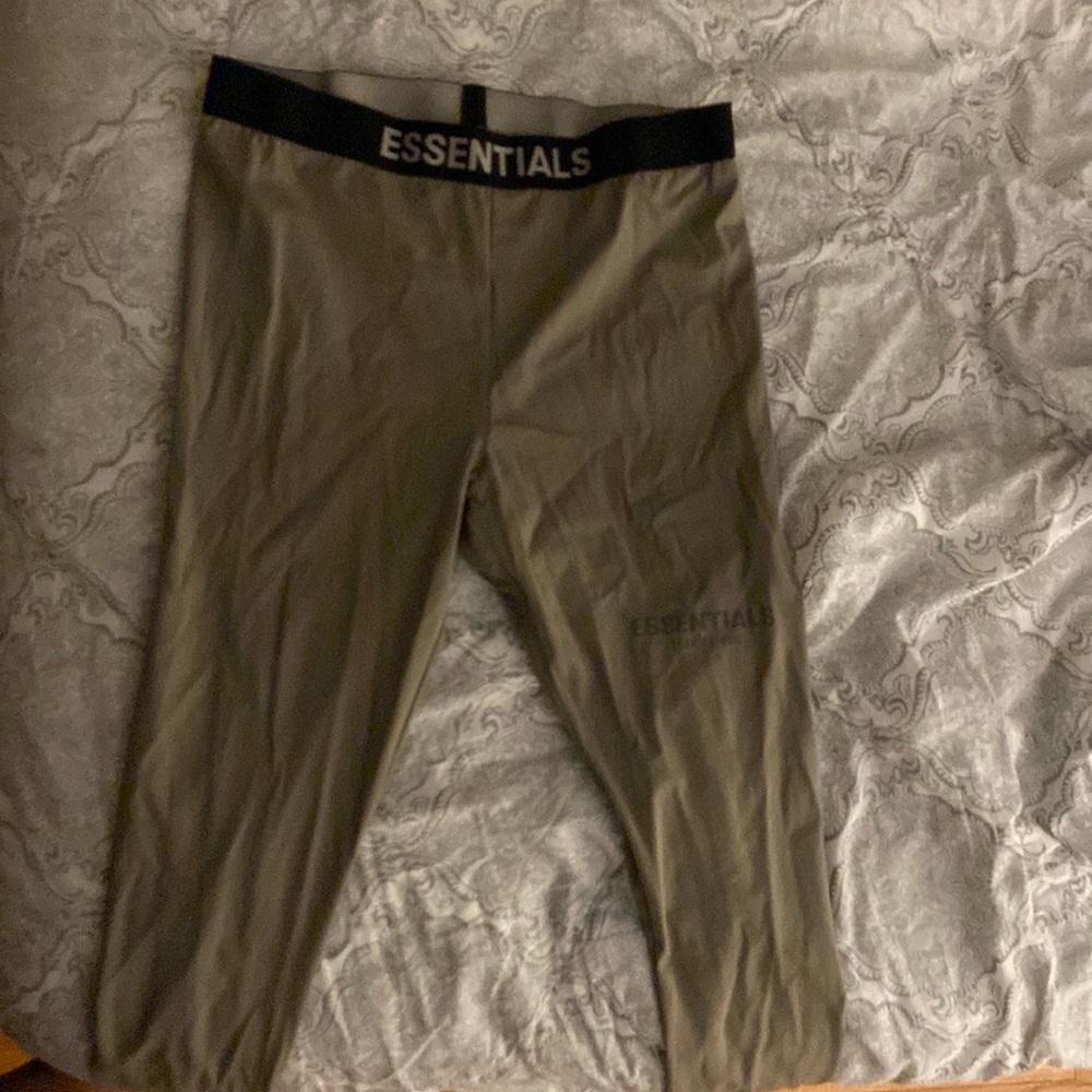 Essentials leggings
